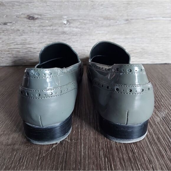 Ivanka Trump Women's 8.5M Loafers Patent Leather Slip On Flats Gray Shoes - Picture 5 of 10